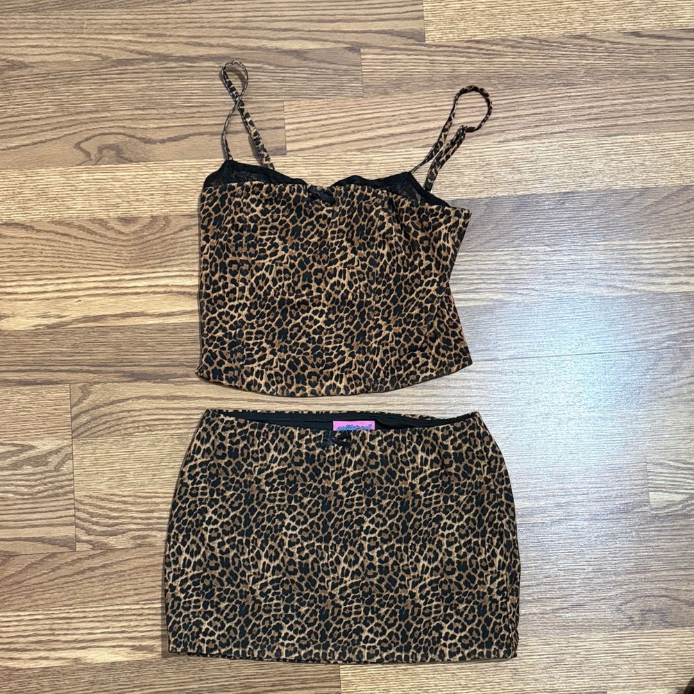 Edikted Animal Print Skirt Set
NO RETURN